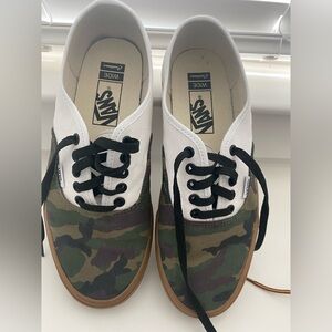 Vans Custom Shoes Men’s 9 Wide